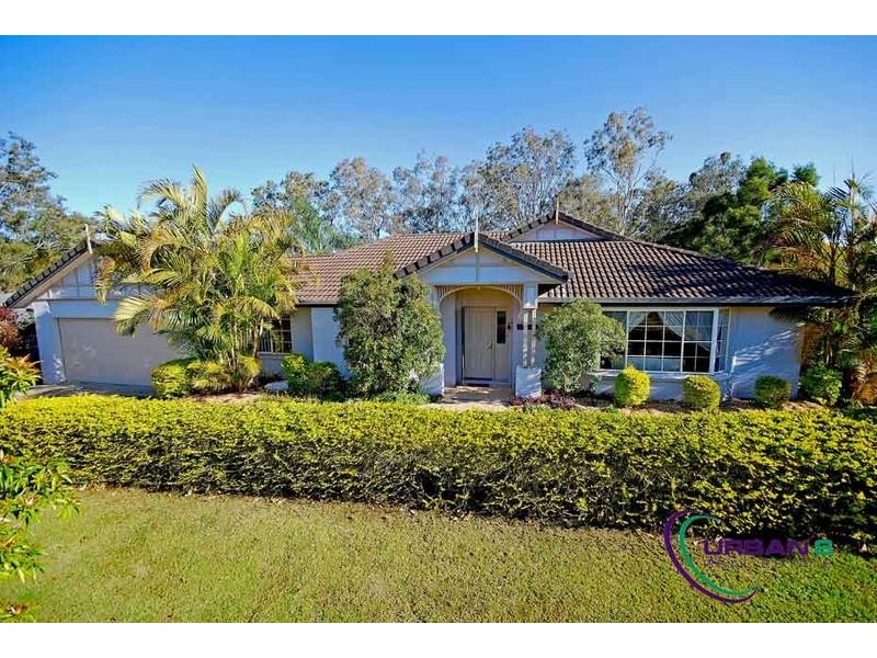 3 Parklane Tce, Brookfield QLD 4069